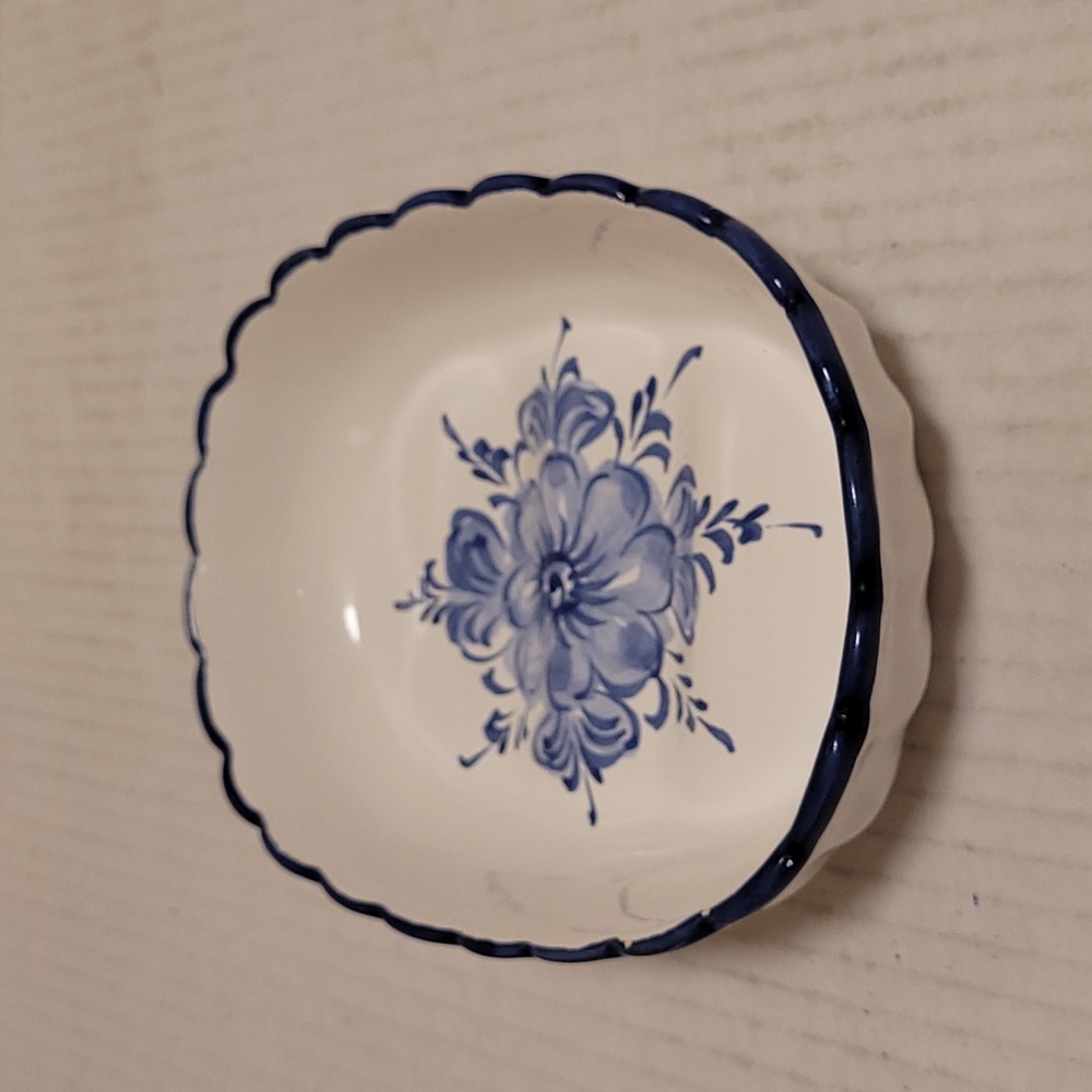 Vintage Trinket / Soap Blue Floral Dish - Picture 6 of 16